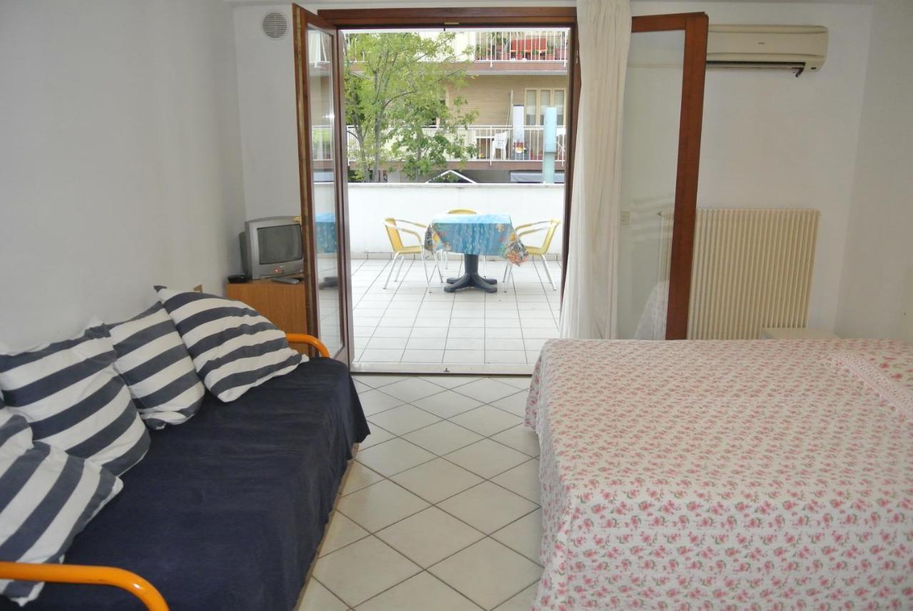 Condominio Maria Lignano Sabbiadoro Exterior photo
